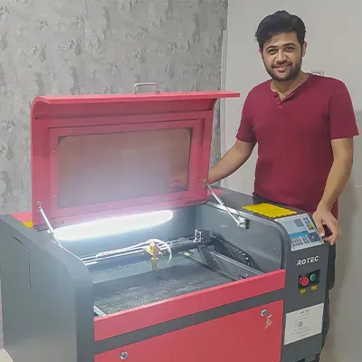 تصویر مشتری خوشنود از کیفیت برش با دستگاه برش لیزر RT6040