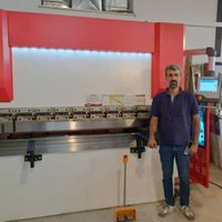 تجربه خرید موفق مشتری از دستگاه پرس برک NC در کارگاه خمکاری فلزات